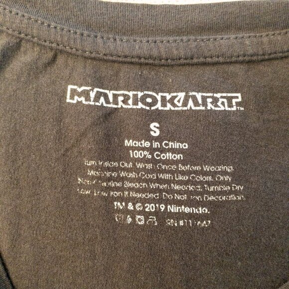 Mario Kart Rainbow Road Champion Graphic T-Shirt – Size S (Official Nintendo) - Picture 3 of 3